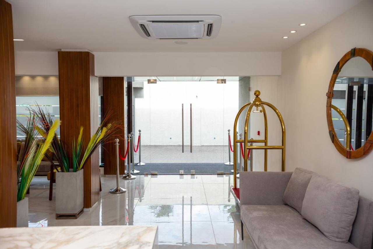 Silver Moon Hotel Abidjan Eksteriør bilde